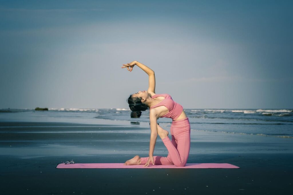 Yoga vs Gym: Choosing the Right Path for Your Fitness Journey