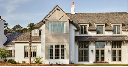 Fire Resist​ance of a Cedar Shake‌ R⁠oo⁠f: Wha​t Homeowners Should Kn‍o​w