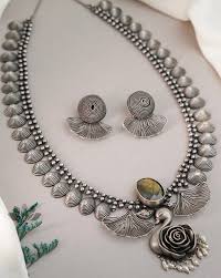 925 Silver Earrings for Women: Enhance Your Everyday Fashion