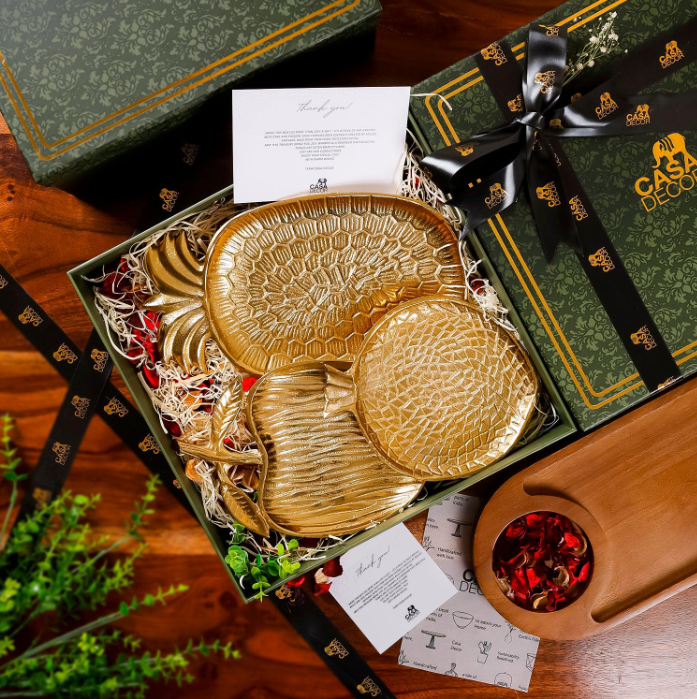 Kitchen & Bar Accessories That Make Perfect Housewarming Gifts