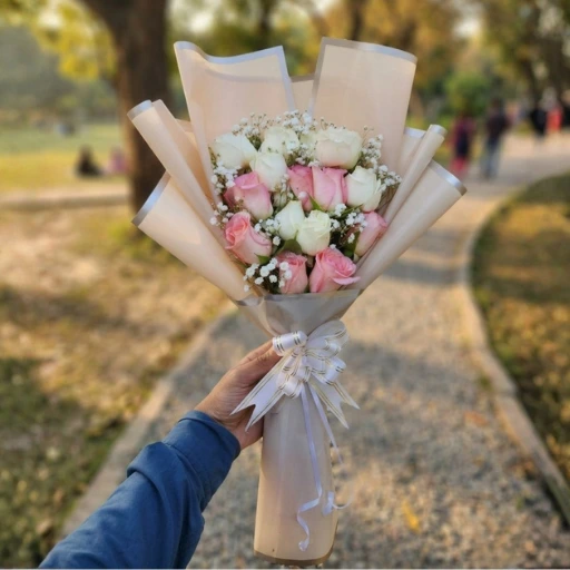 5 Best Flowers to Gift Someone Special in Lahore