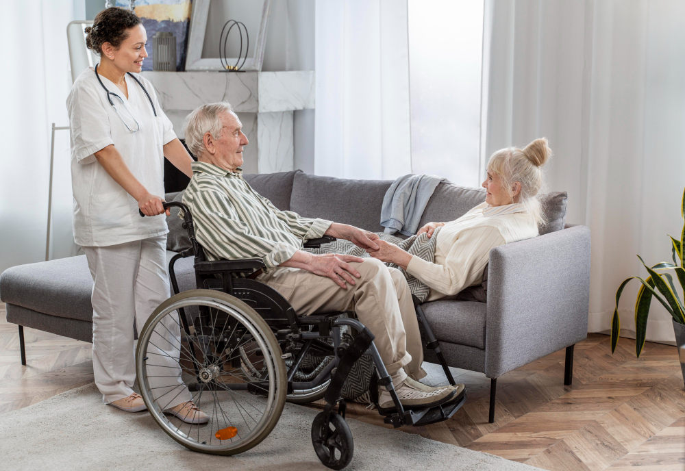 8 Benefits of Living in an Elder Care Home