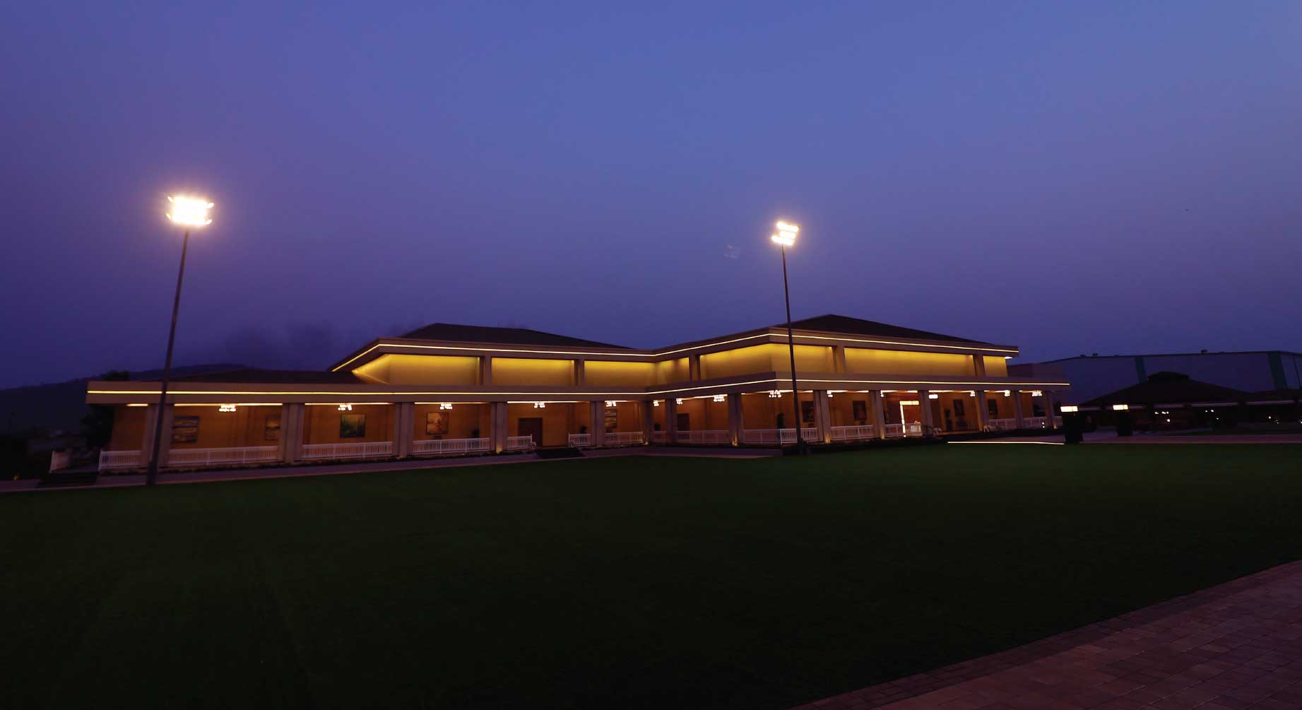 What are some well-known venues in Pune for hosting exhibitions, corporate events, or cultural programmes?