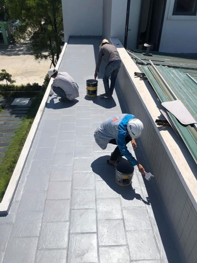Sơn chống thấm sân thượng và những sai lầm cần tránh