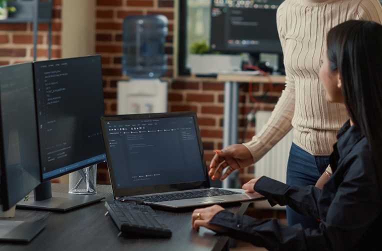 Custom Software Development Company | Realm Digital
