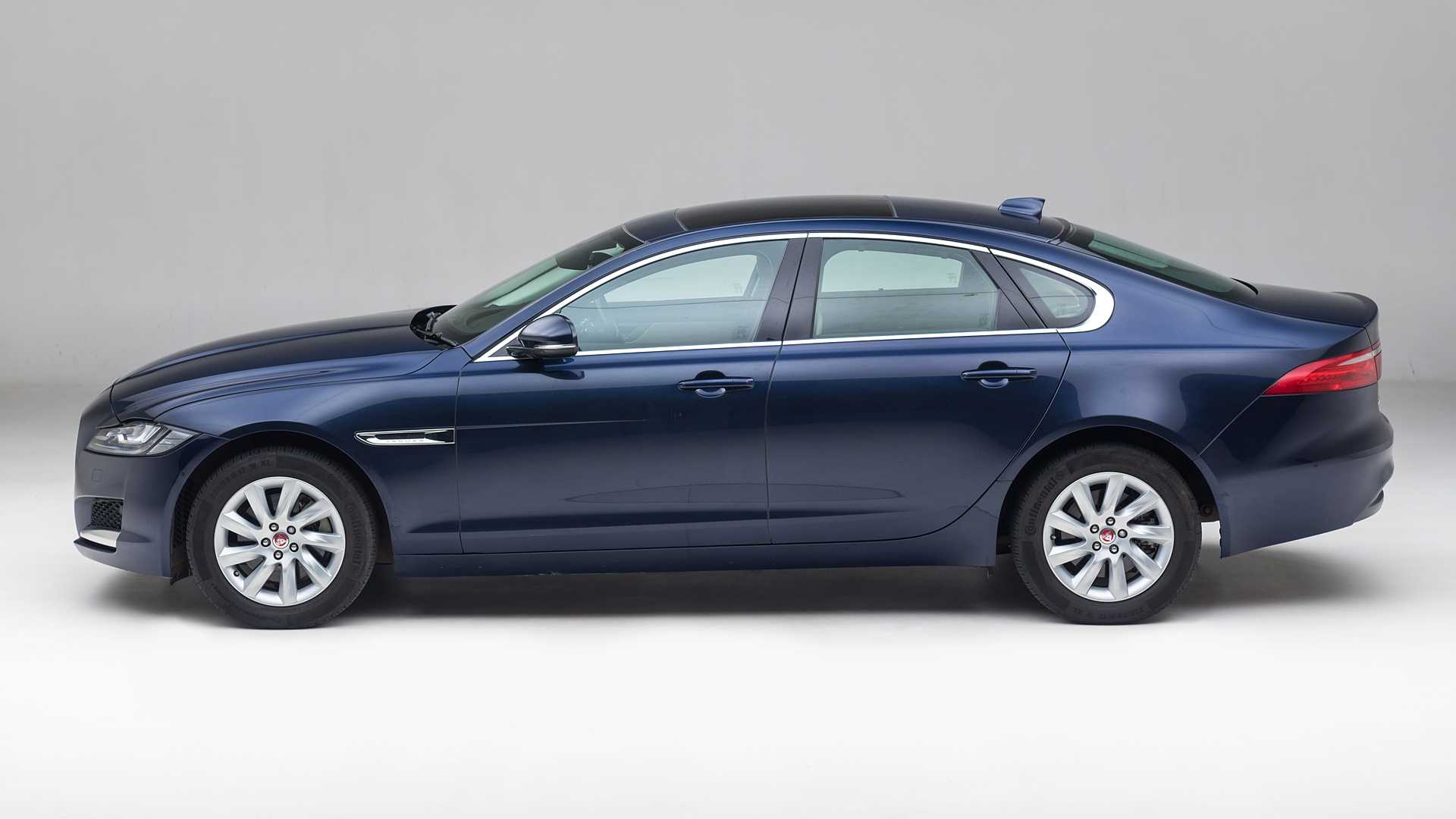 Ride in Comfort and Style with Personal Chauffeur Hire Services