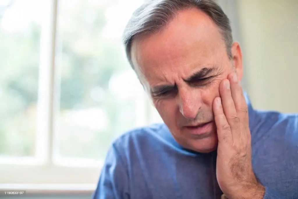 Expert Tooth Extraction Services in Singapore | Wellness Dental Studio