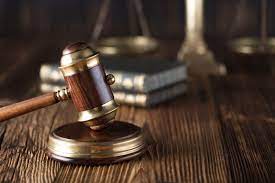 Avoid These Mistakes When Choosing a Lawyer: Expert Insights